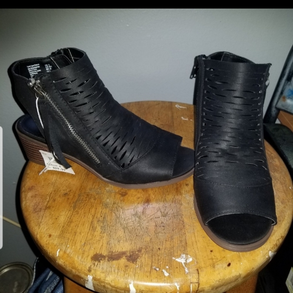 Women's Sandals